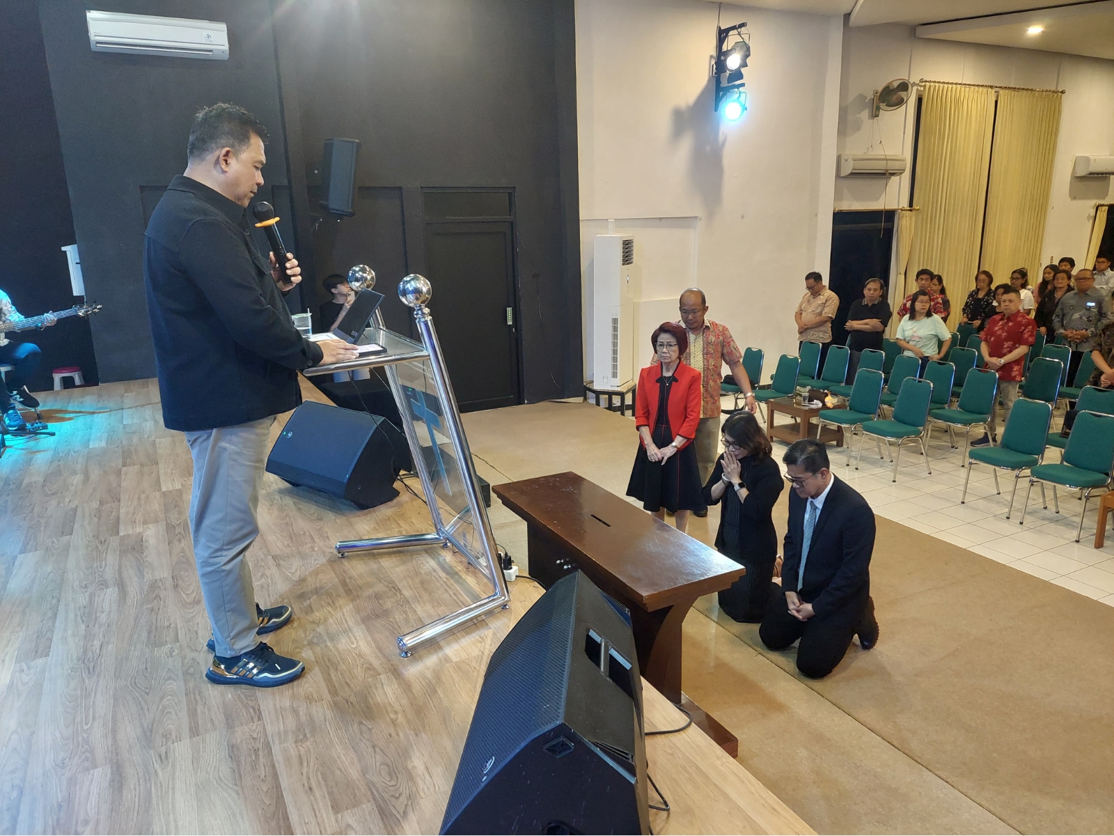 Pentahbisan Gembala GBI Imamat Rajani Pasirian